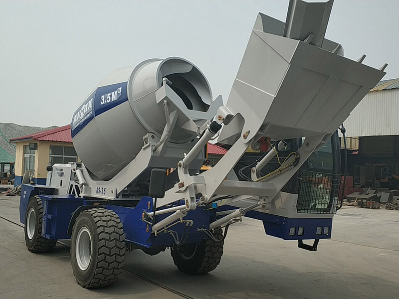 Self Loading Concrete Mixer With Good Price